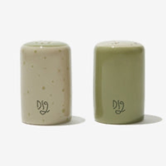 Elegant Olive Ceramic Salt and Pepper Shaker Set - Picture 3 of 7